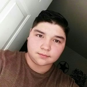 Meet your Posher, Derek